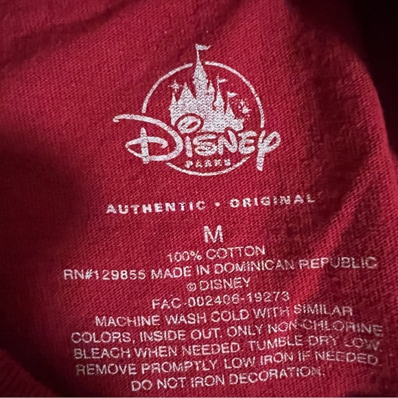 Disney Parks ‘On the Naughty List’ Chip & Dale Tee - Picture 3 of 4